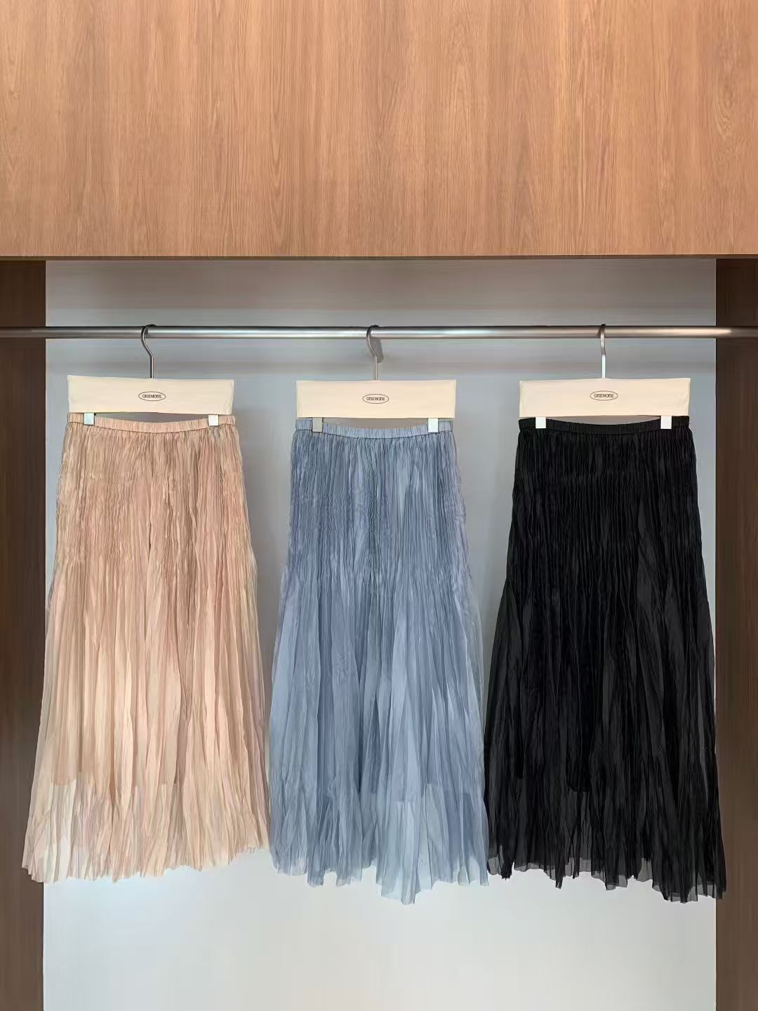 OM6041 浪漫百褶紗裙