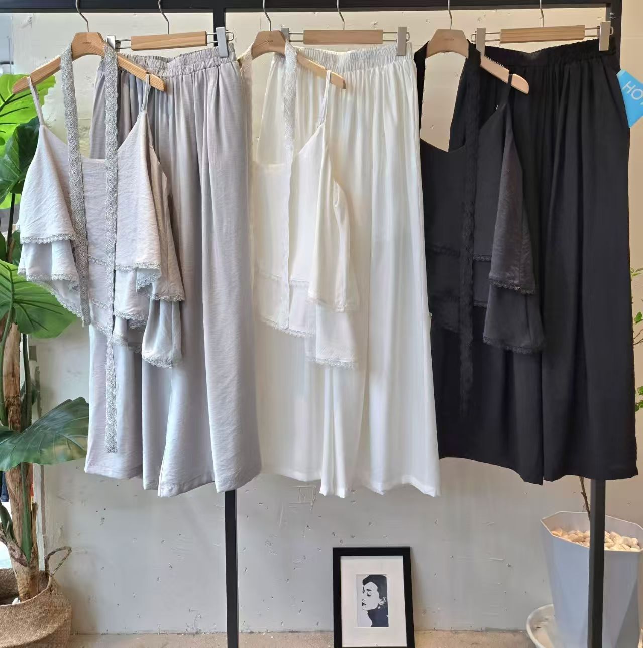 HP6037 蕾絲雪紡皺面料吊帶寬褲套裝