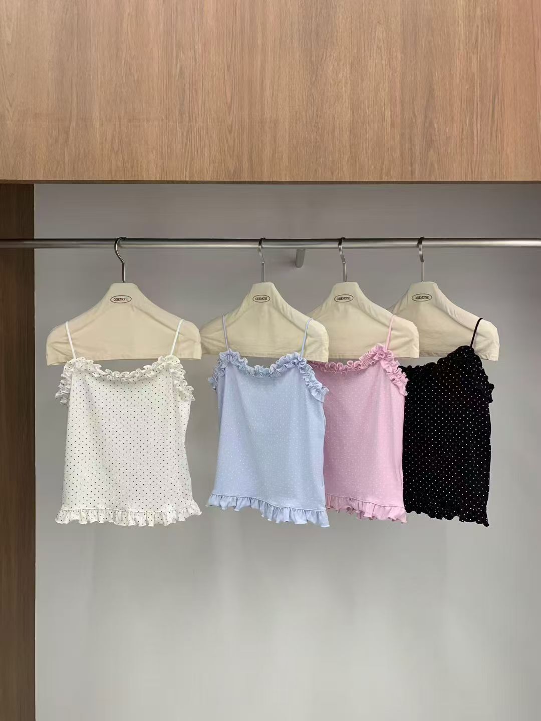 OM6044 花邊點點背心