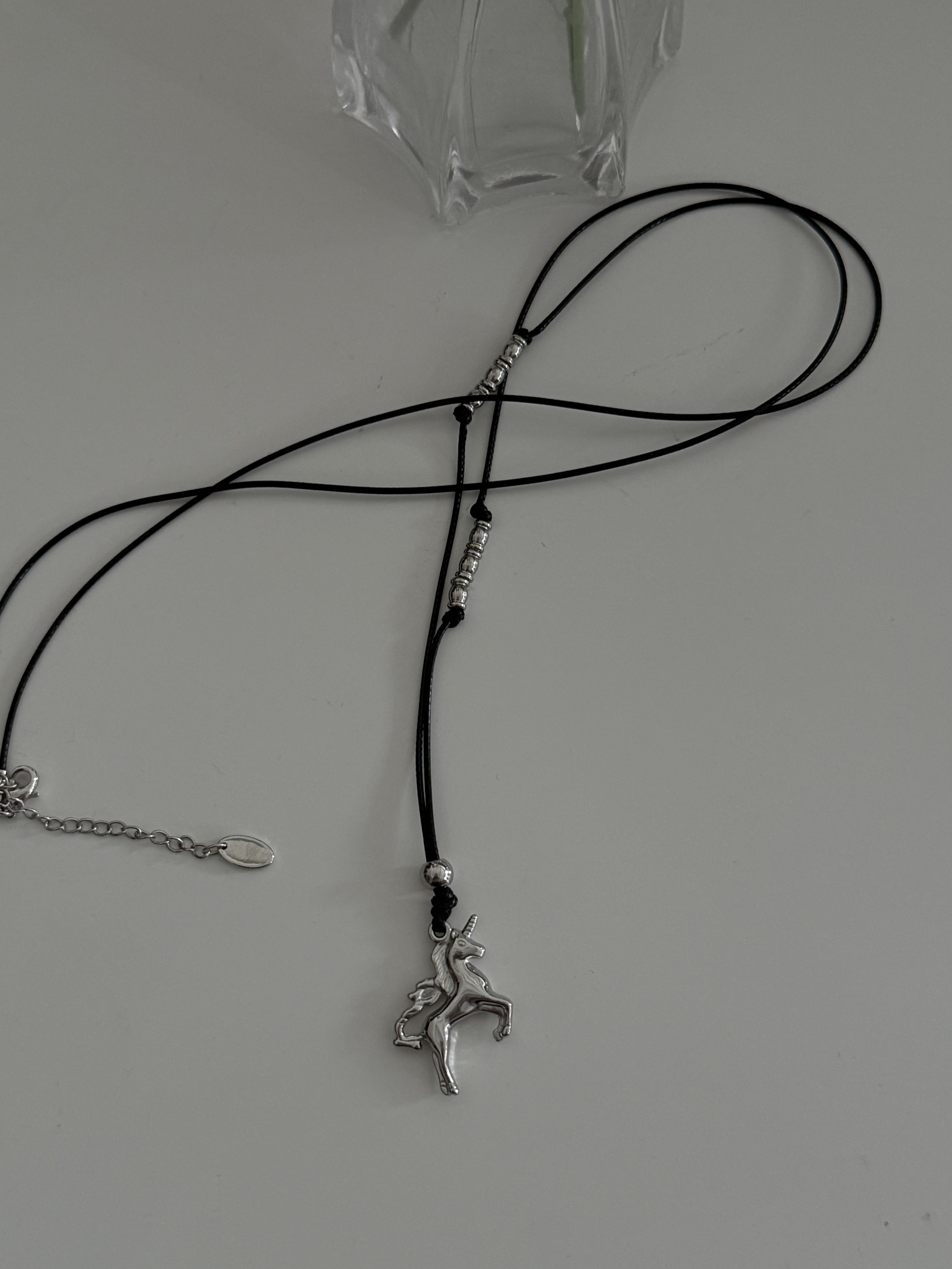 L024/小馬黑繩長項鍊