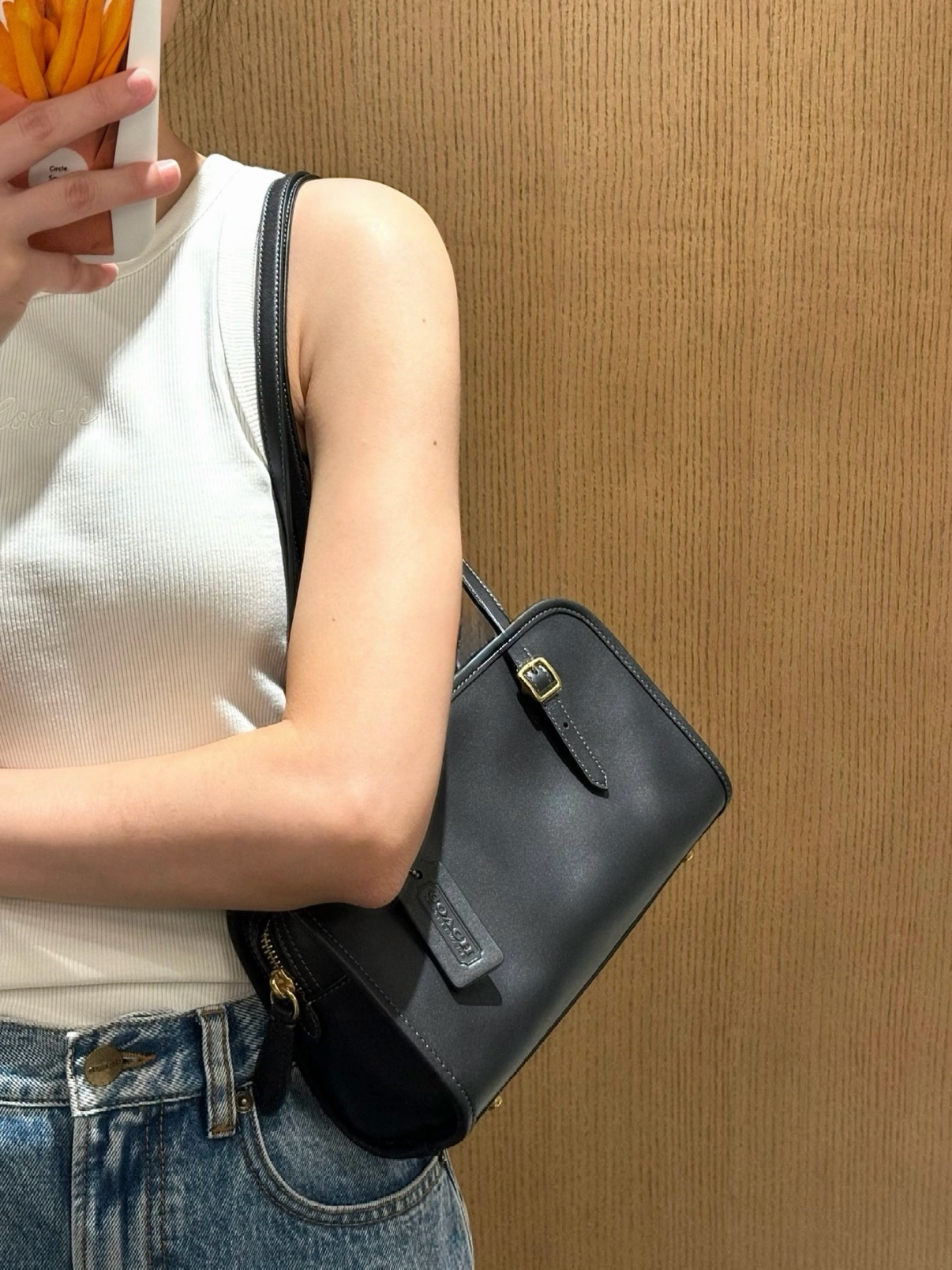 限時代購🖤Coach Swing Zip 20 經典保齡球肩背包 手提包 腋下包