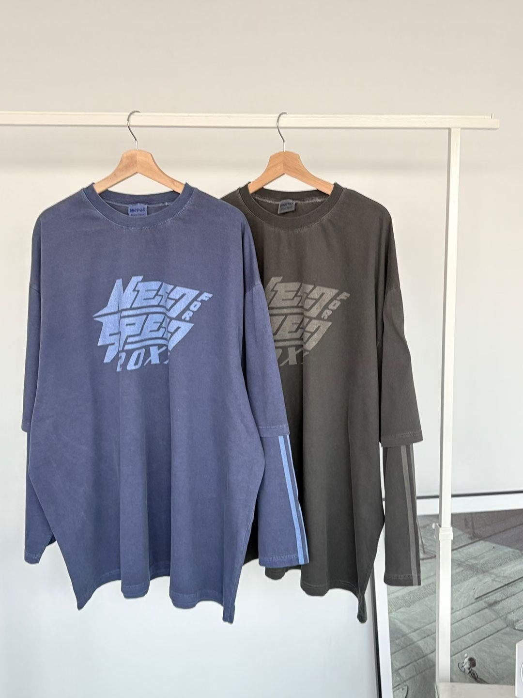 洗水假兩件英文字長袖衫 MB-041T