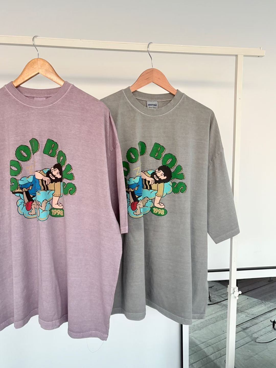 洗水英文字圖案短袖Tee MB-042T