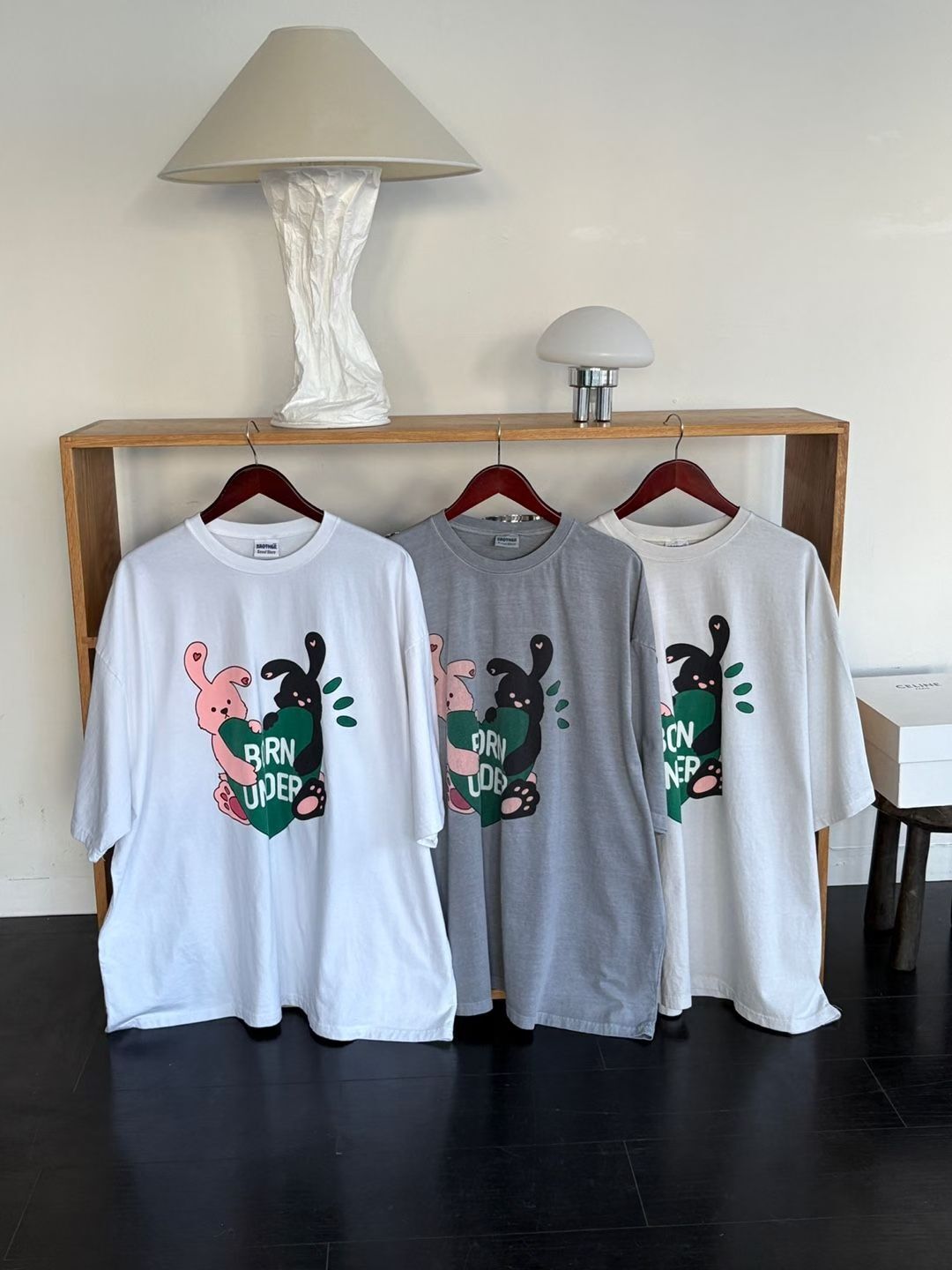 洗水英文字圖案短袖Tee MB-043T