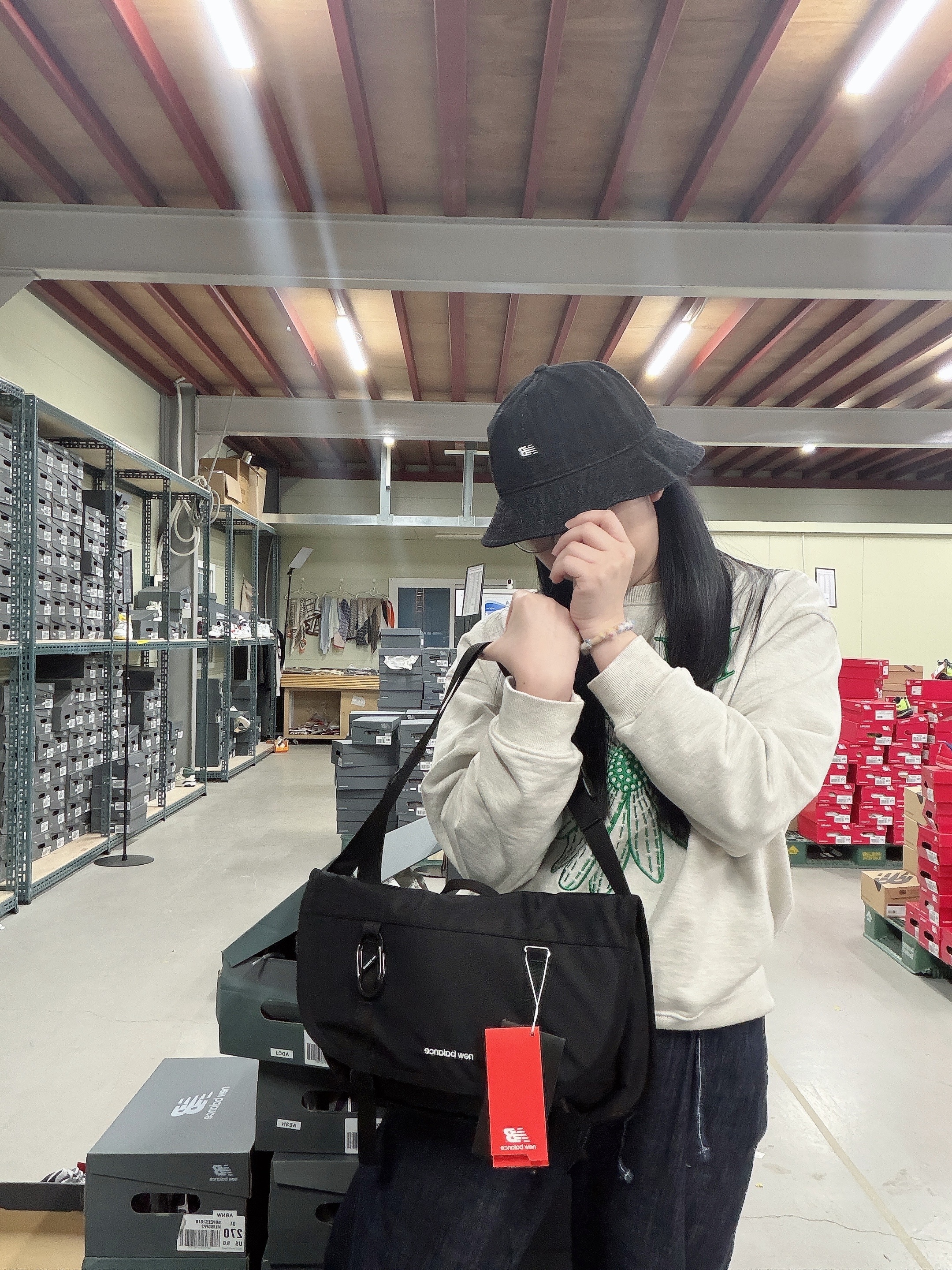 【現貨】New Balance LX040307 斜咩包 (NBGCESS202-00)