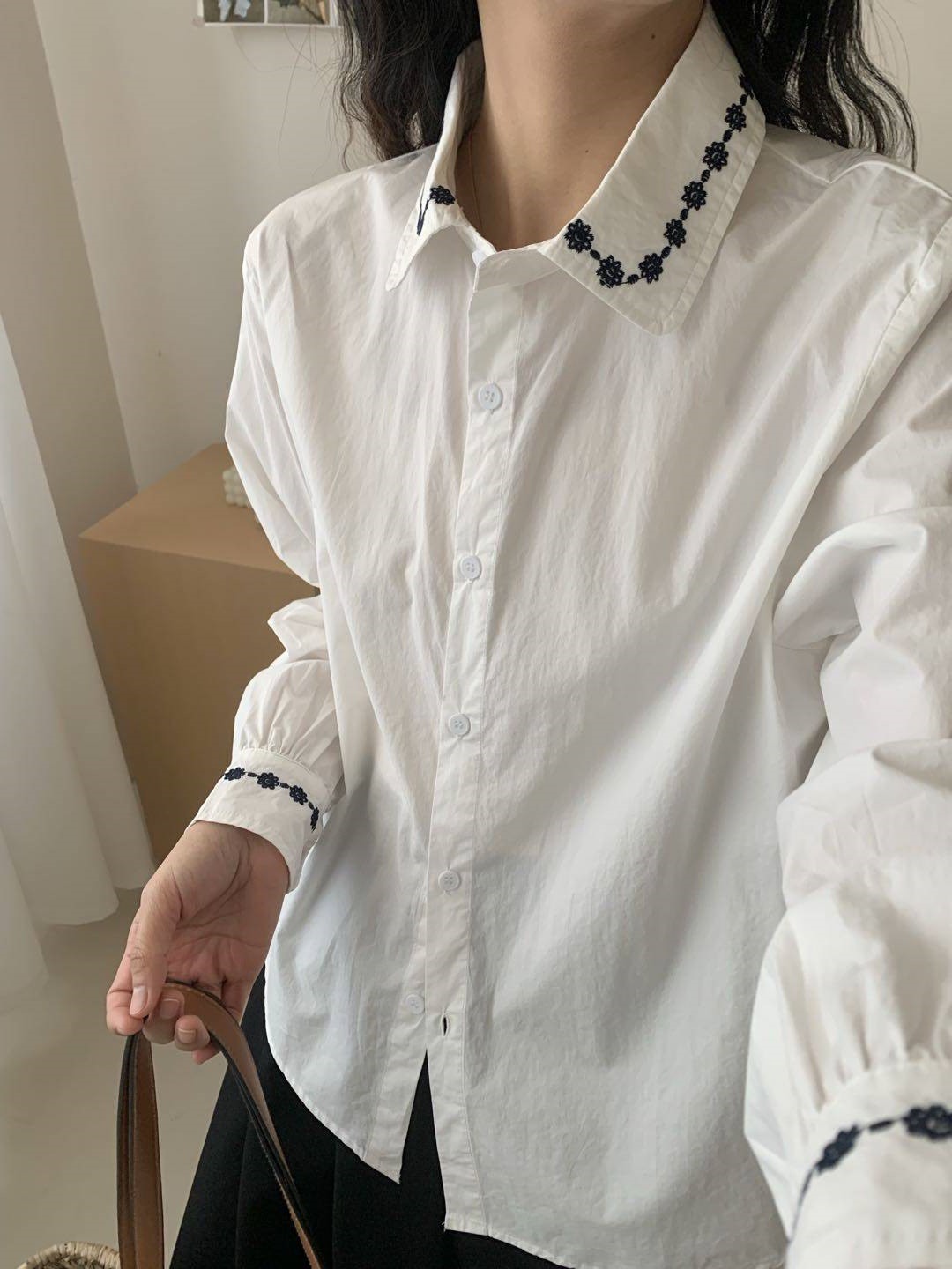 No.1686 刺繡花邊襯衫