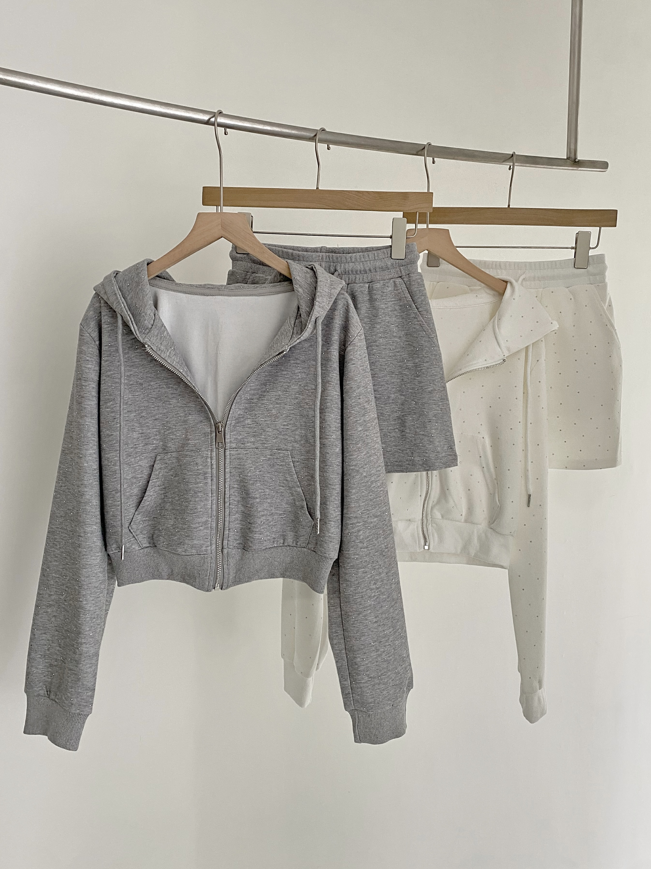 連帽亮鑽包臀裙套裝