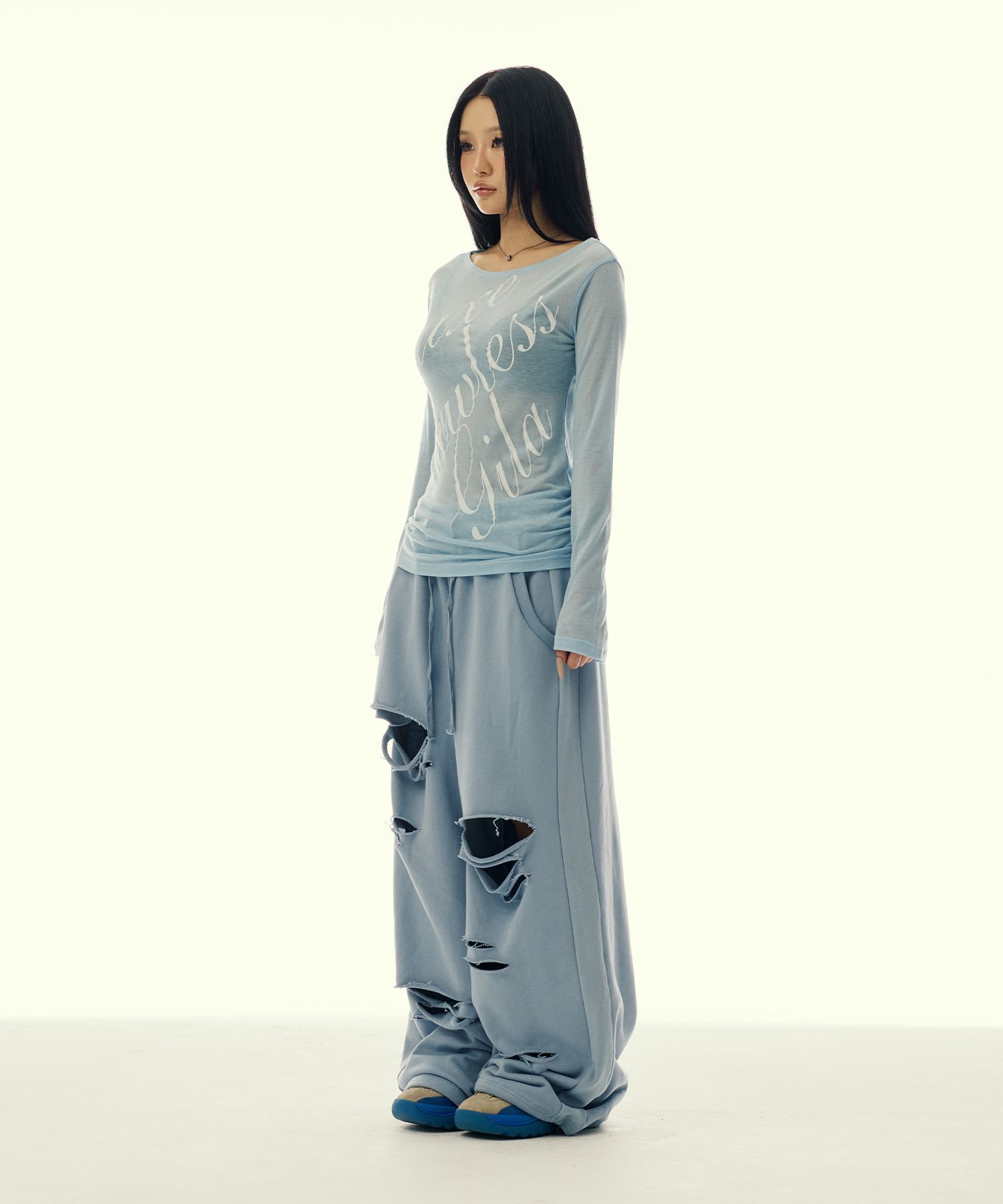 GILAARCHIVE 字母印花透膚長袖上衣 GL26SPTP06SB