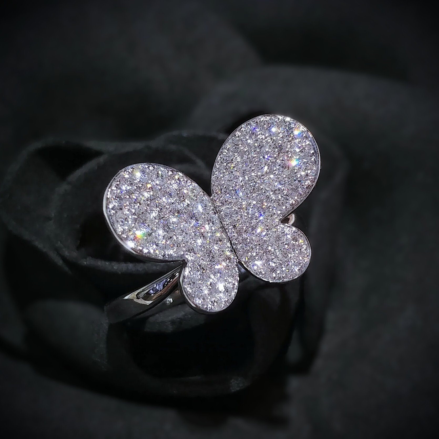 全新18K白金1卡15份鑽石戒指