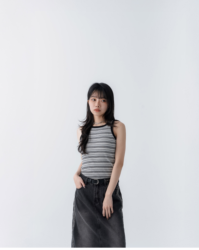 Striped Vest with Slim Shoulder Design, Available in Four Colors【01150475】in stock+pre-order