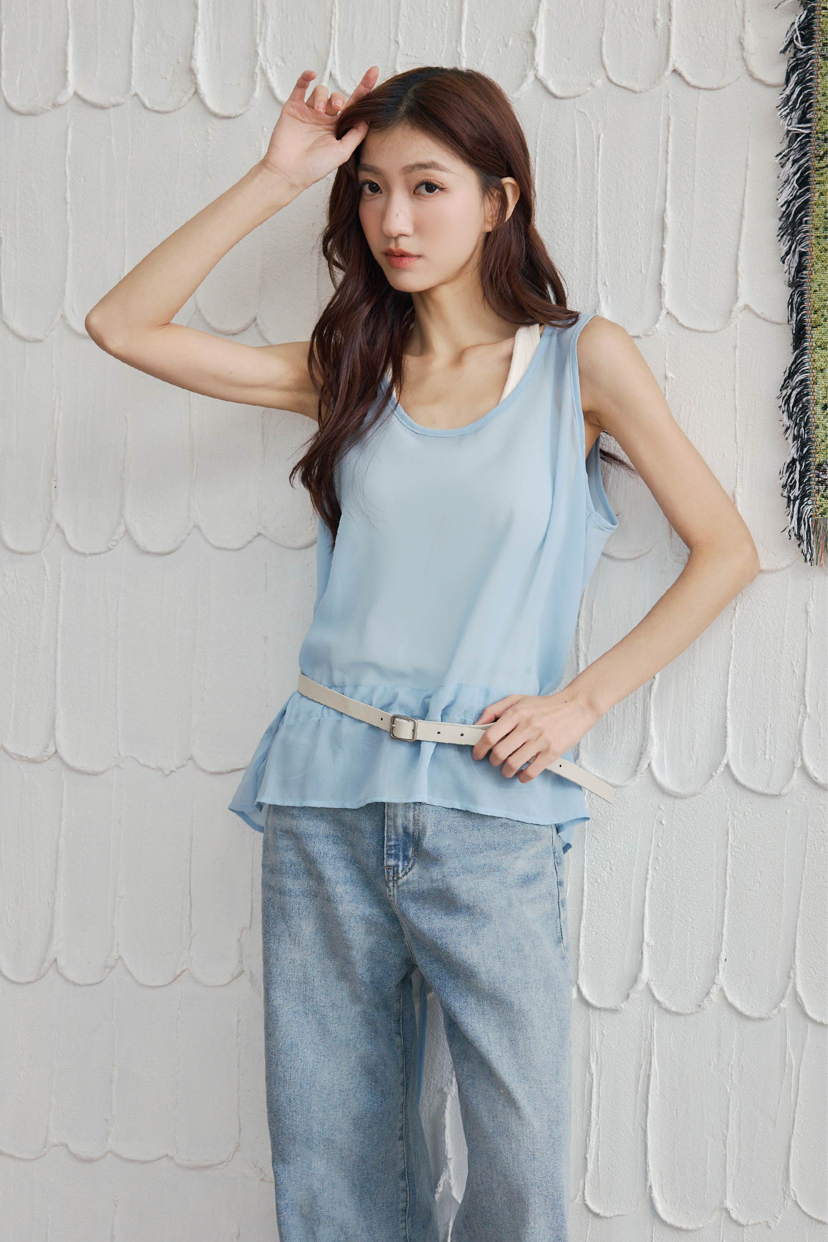 U領後開衩綁帶背心上衣