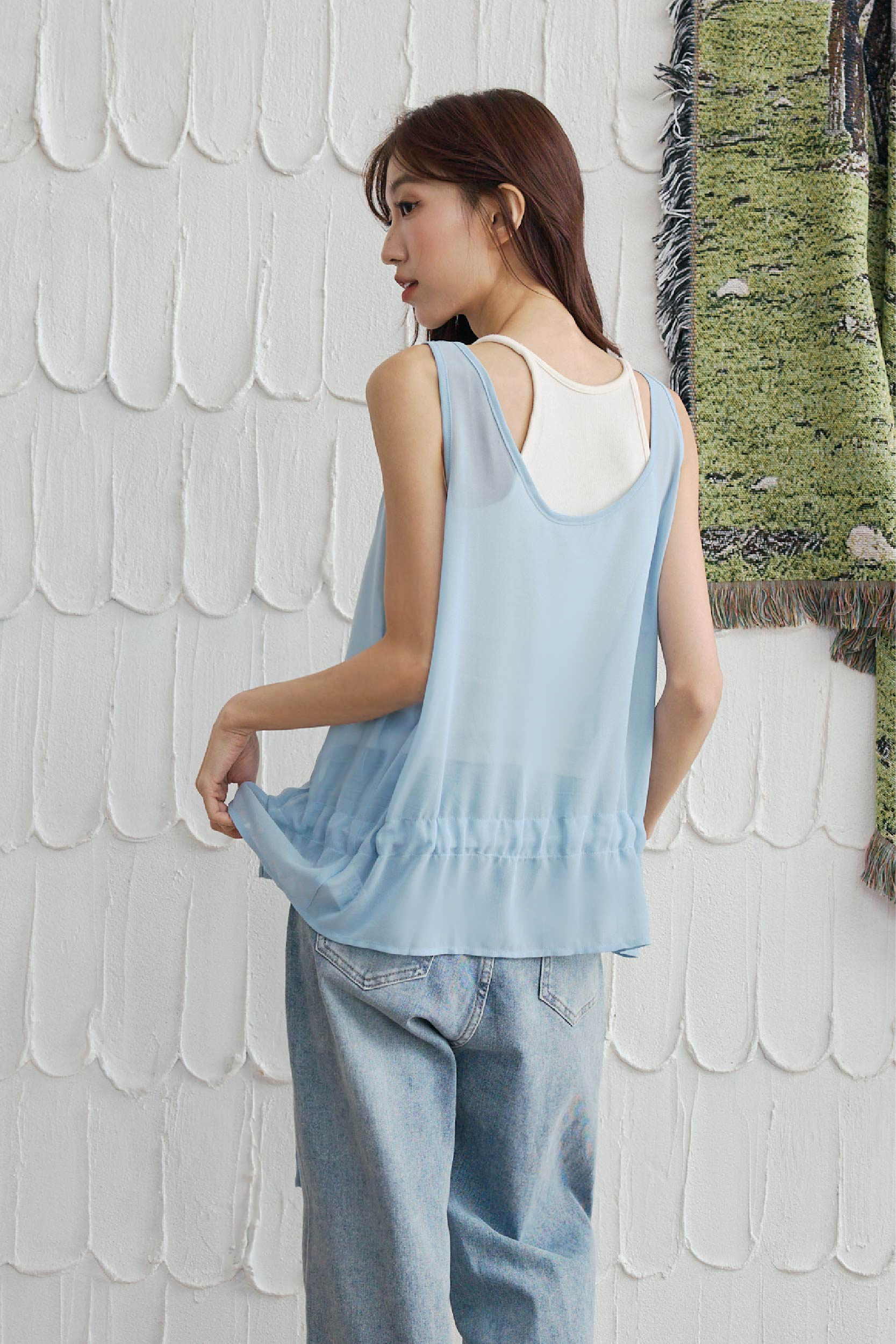 U領後開衩綁帶背心上衣