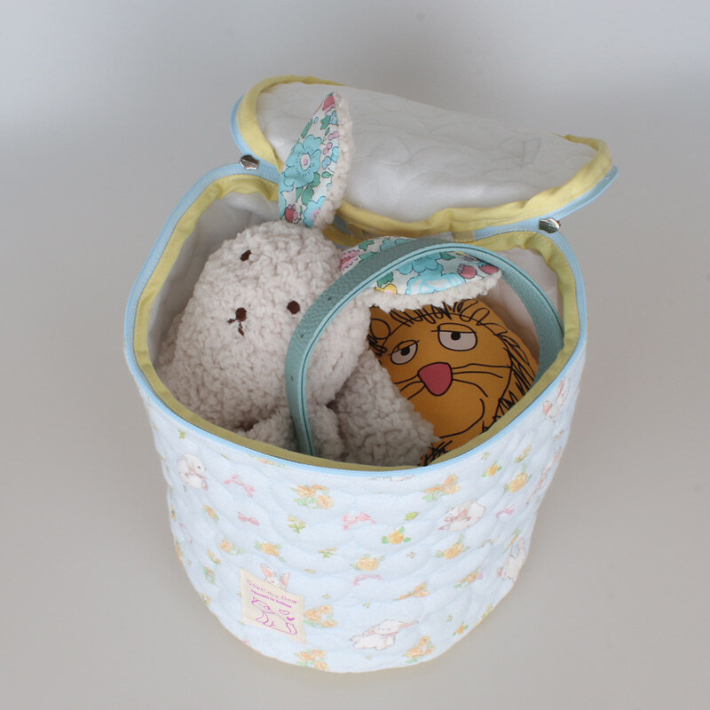 OOPS!｜  Bunny Cylinder Bag (藍色） 收納包