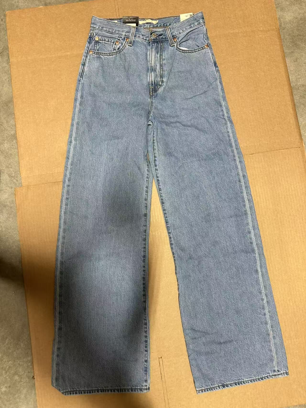 【預購】H040875 Levi's 女裝高腰超寬版闊腿牛仔褲