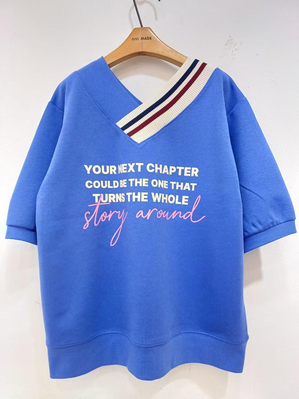 韓國V領拼英文字top~157Q