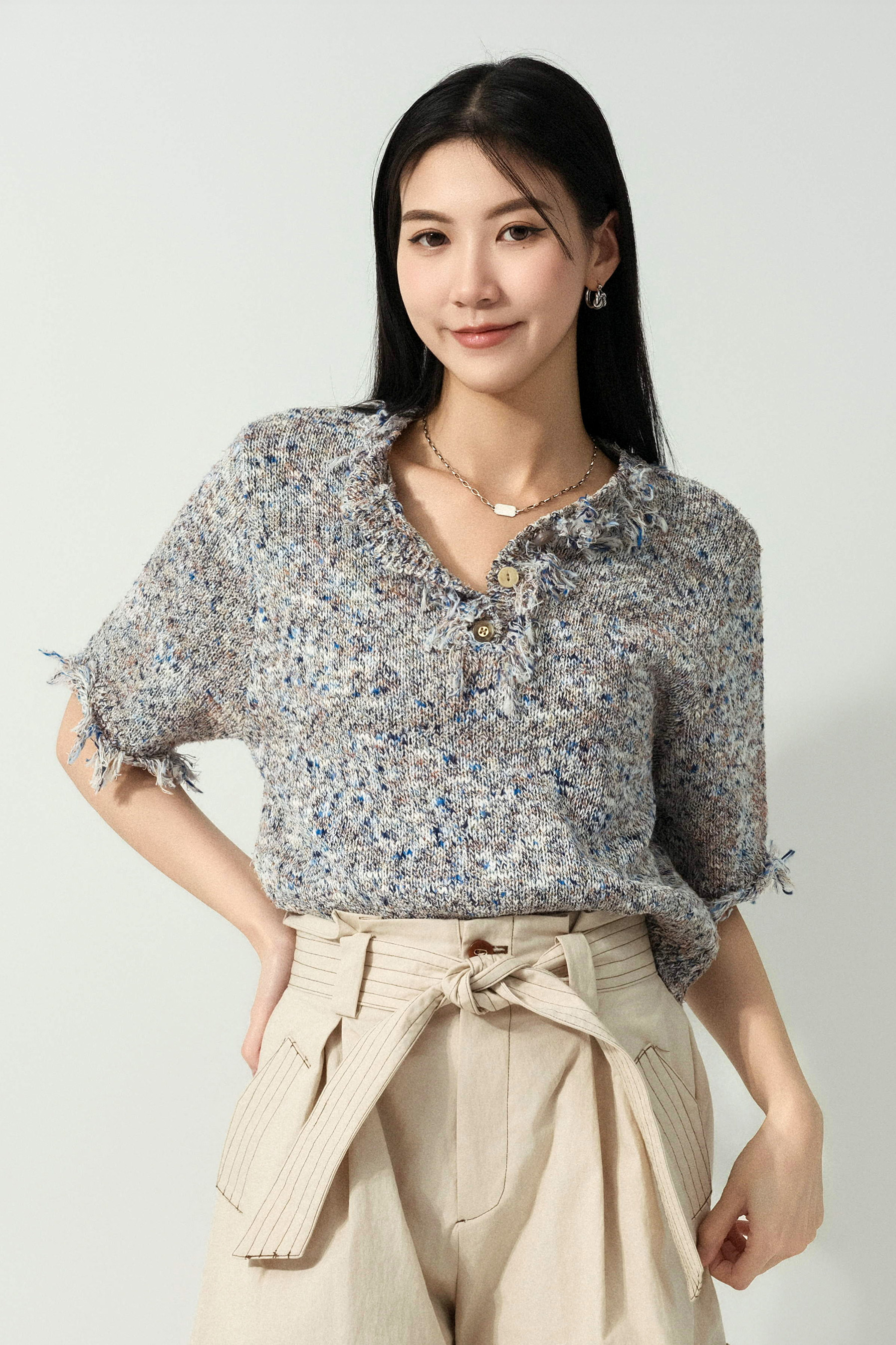 蘇蘇邊混線針織亨利上衣（預購產品）