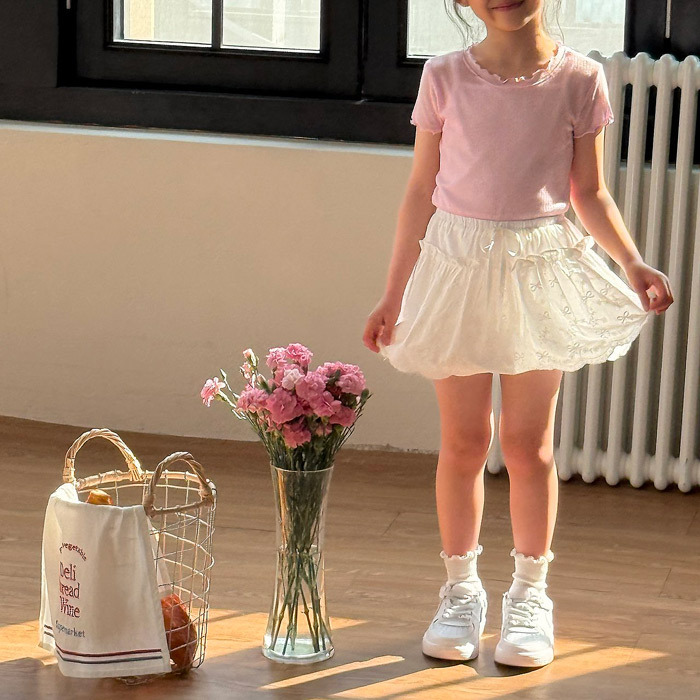 正韓夏NINIBELLO 三色軟糖感薄捲邊上衣