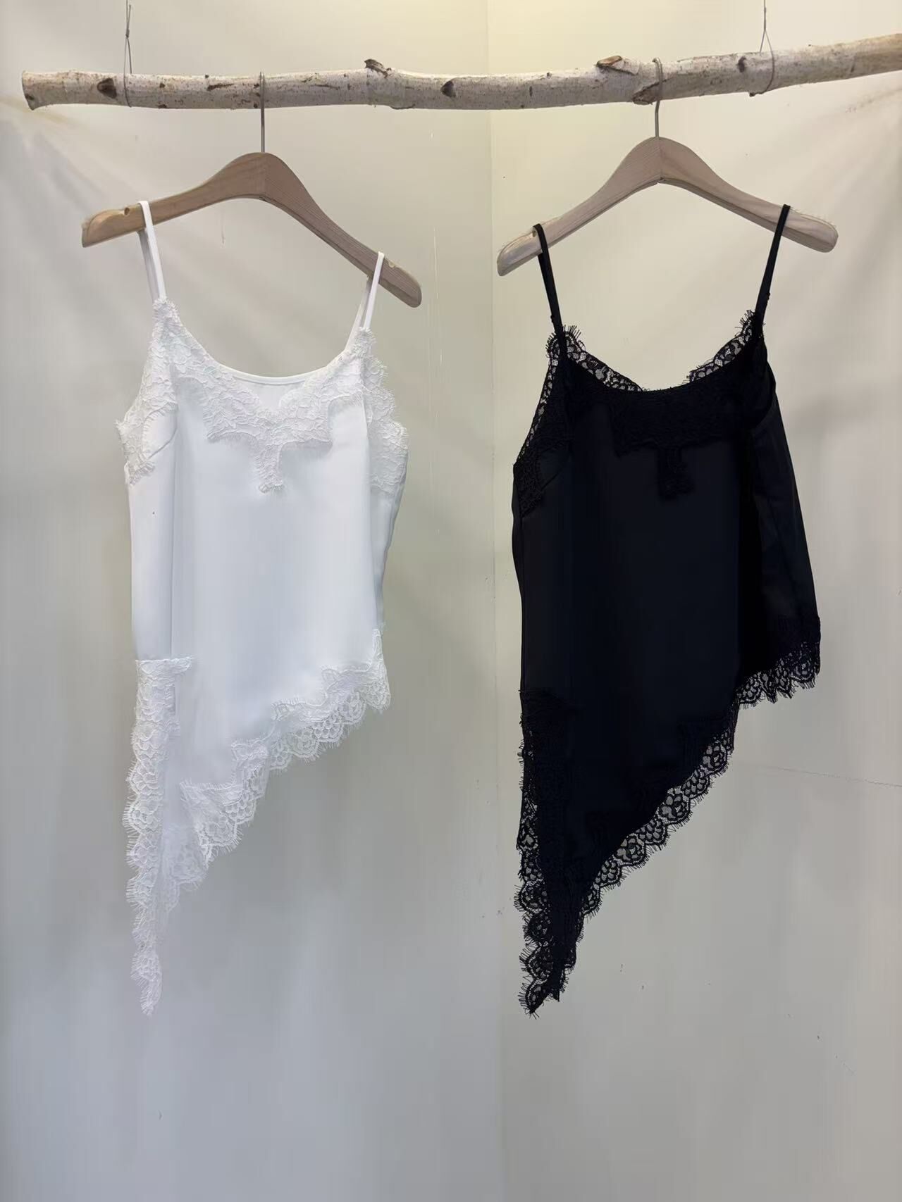 🎈K2038  ▶️斜下擺背心  👉B:cm L:cm