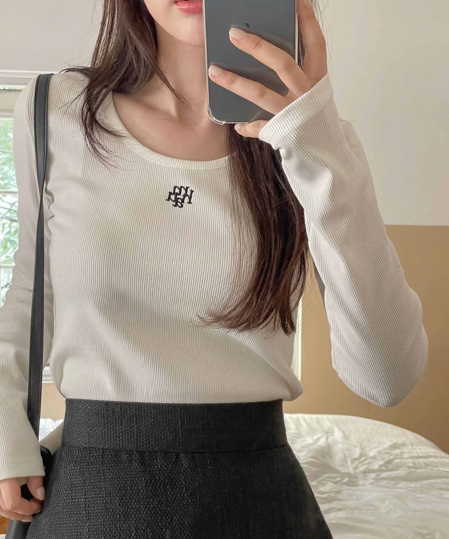 MUAHMUAH 縫線 U 領長袖上衣 MUT23122