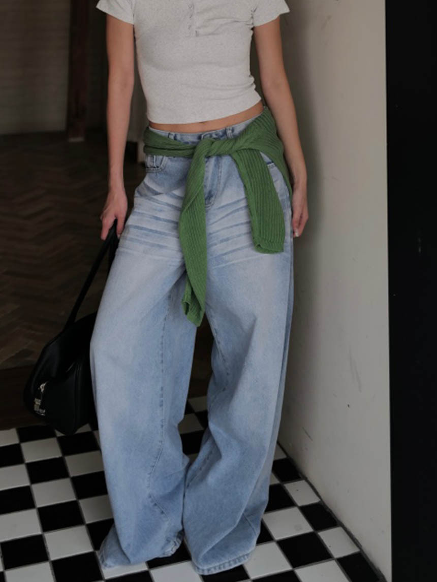 低腰後造型牛仔闊腿褲