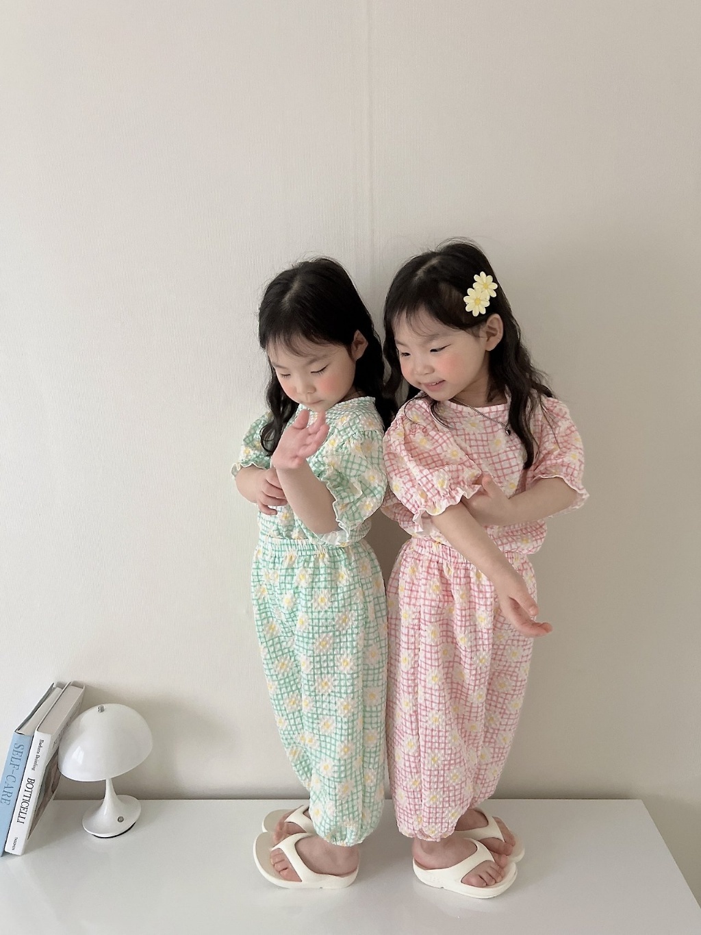 正韓夏MORAN 兩色小花澎袖套裝