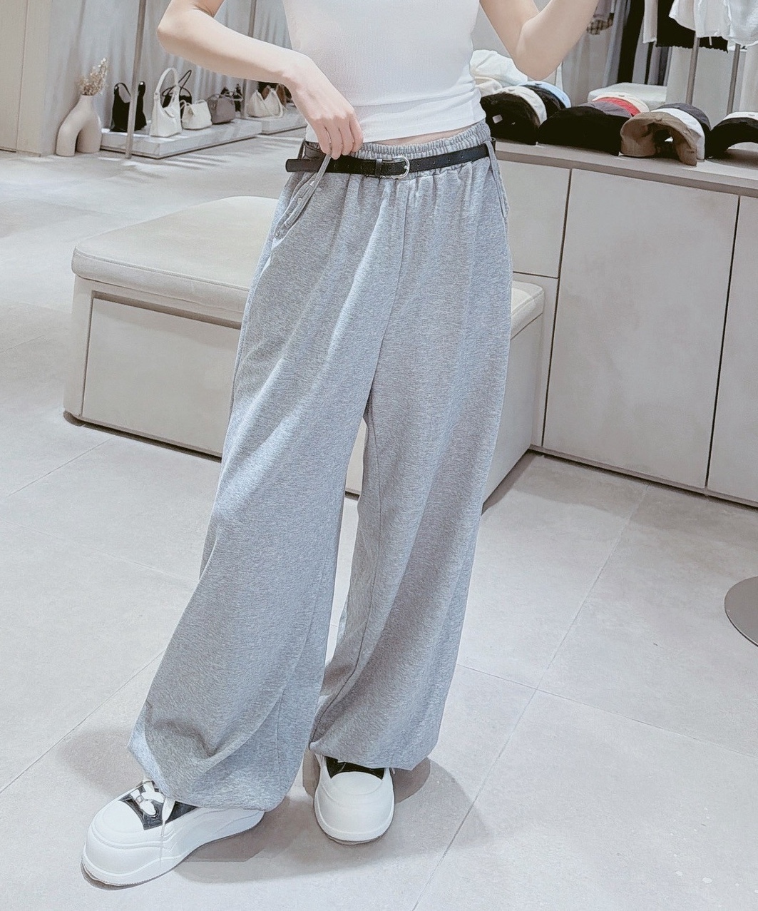 附皮帶卯釘口袋棉質寬褲