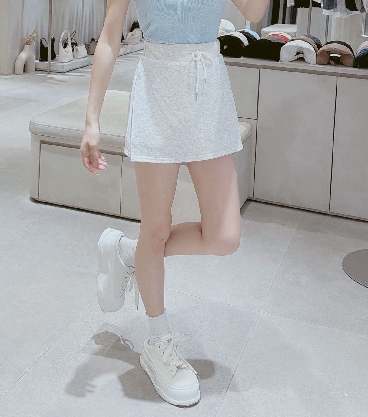 兩側開岔抽繩高腰褲裙