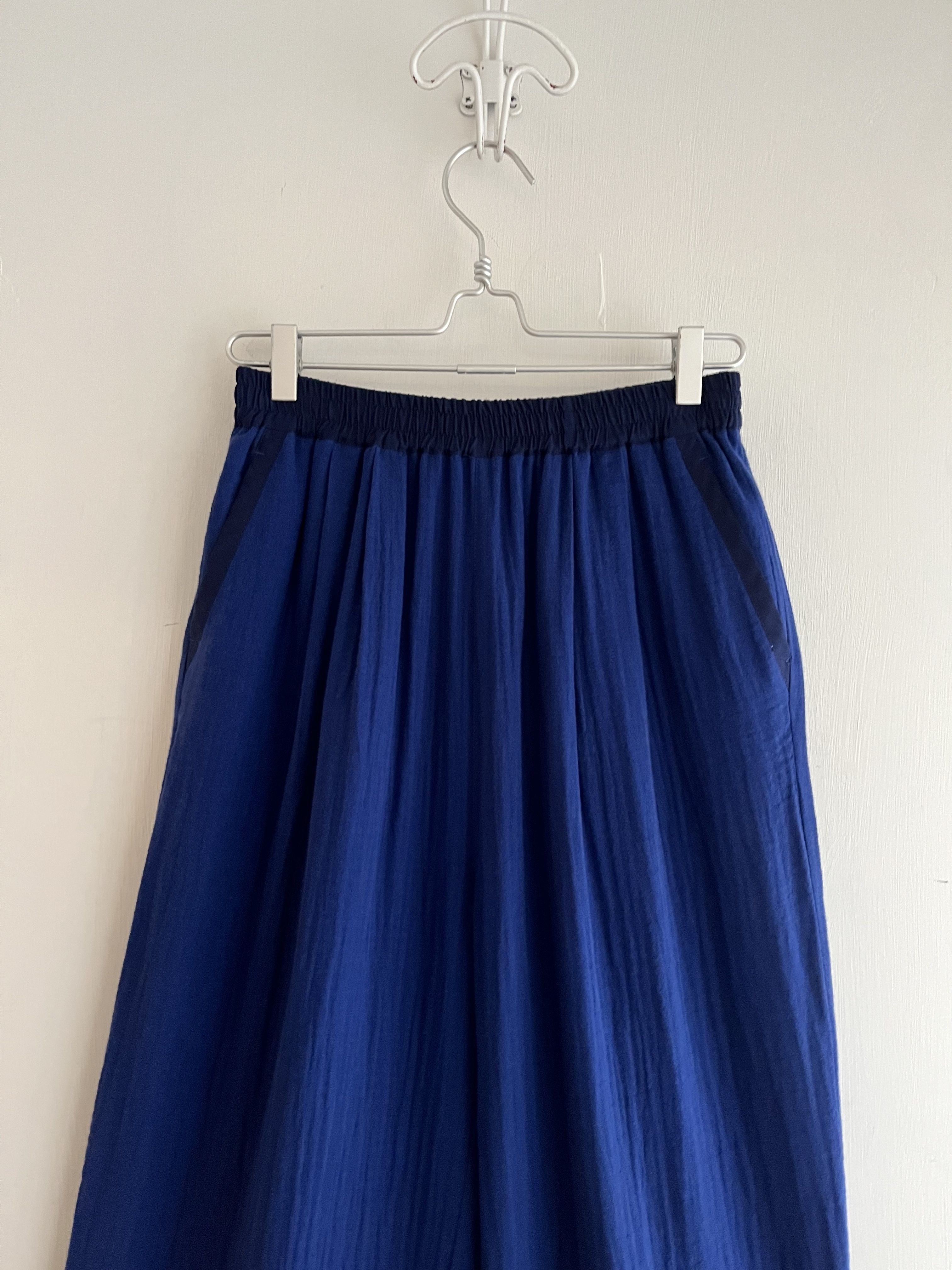 LILASIC藍色皺皺布直腳褲