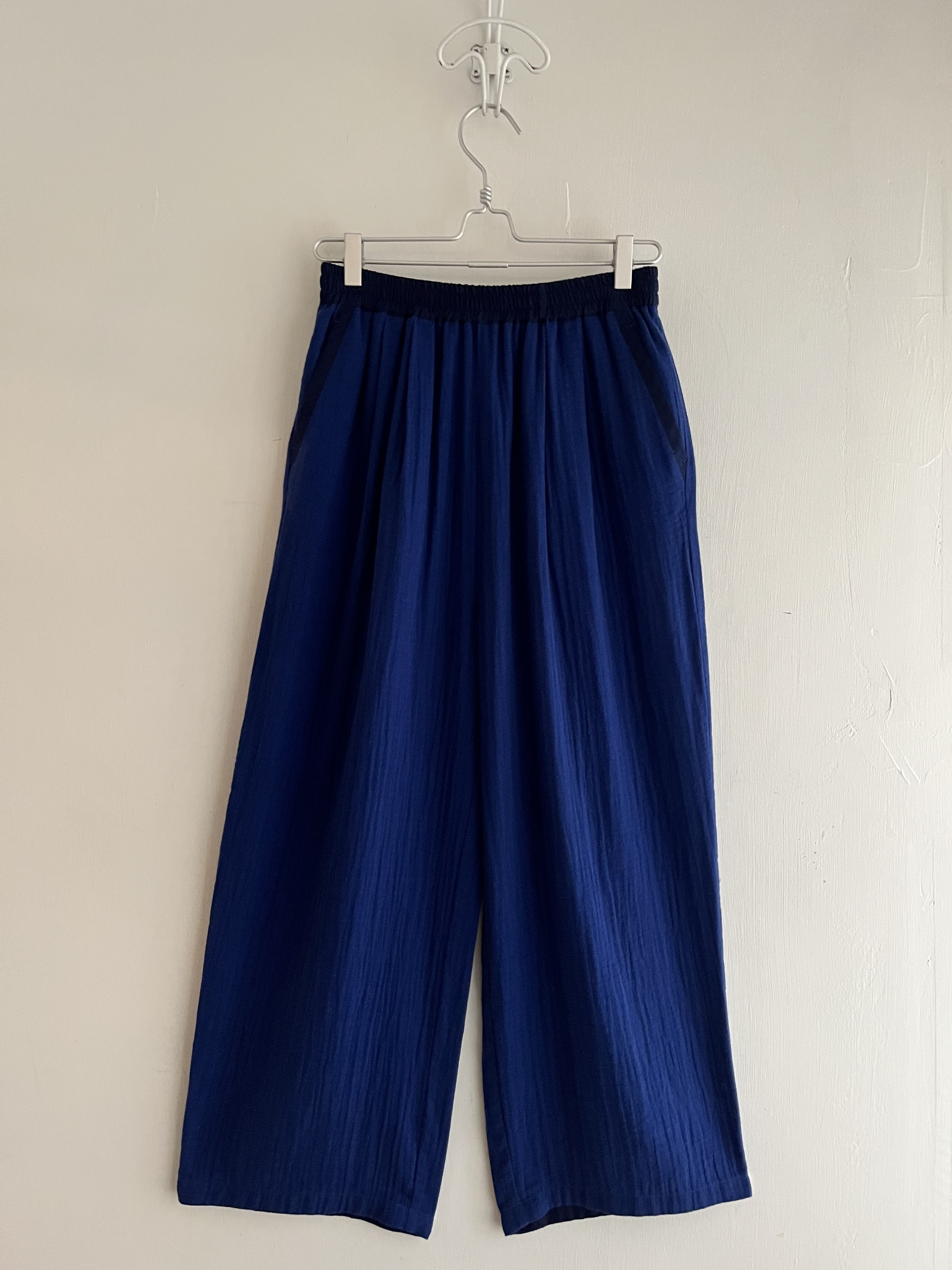 LILASIC藍色皺皺布直腳褲