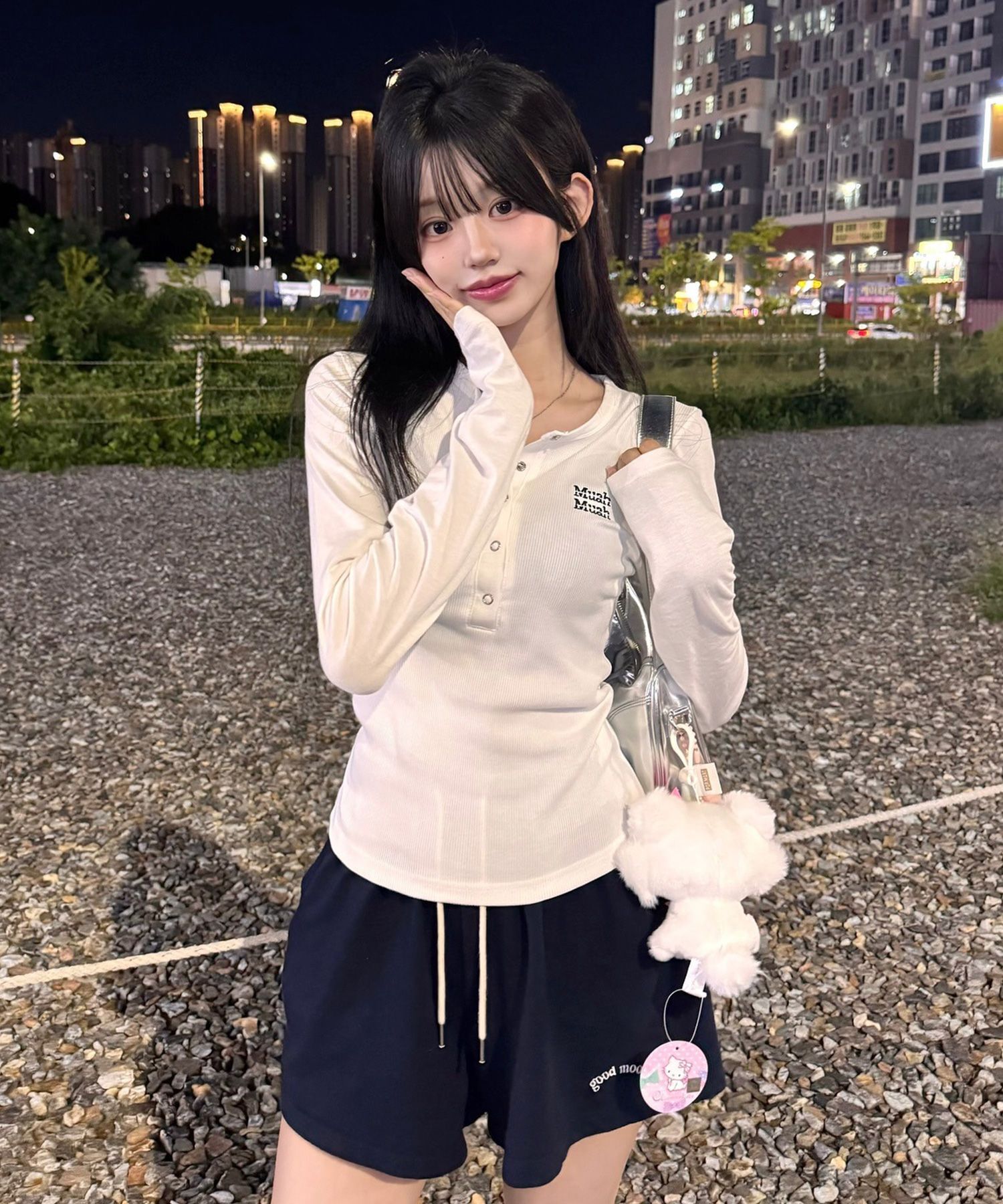 MUAHMUAH 刺繡亨利領長袖T恤 MUT25841