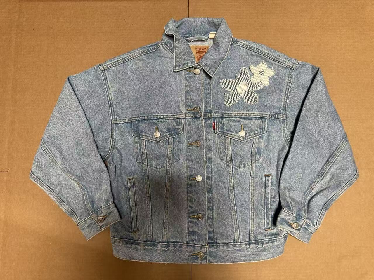 【預購】H040883 Levi's 復古小花貼布繡牛仔外套