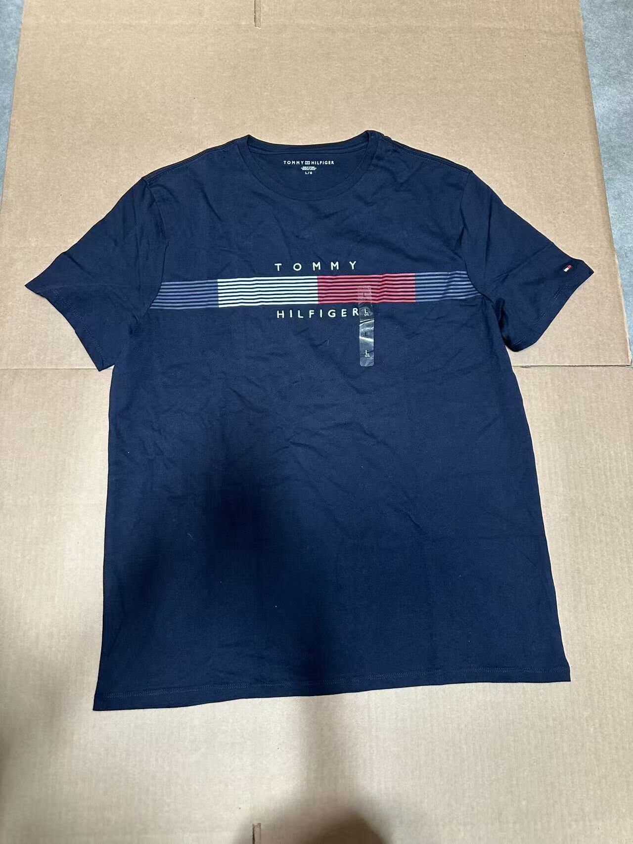 【預購】H040887 Tommy Hilfiger 男裝經典橫條標誌短袖 T-shirt