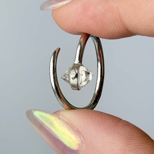 紐約赫基蒙閃靈鑽戒指