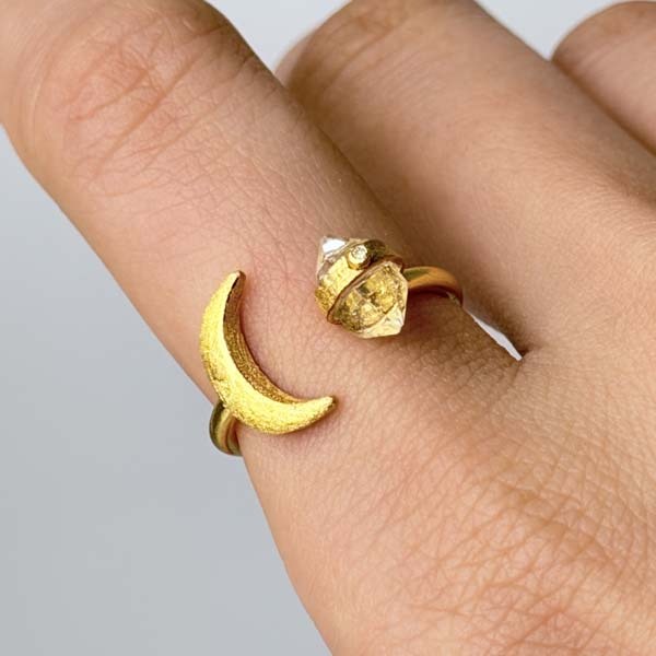 紐約赫基蒙閃靈鑽戒指