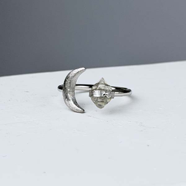 紐約赫基蒙閃靈鑽戒指