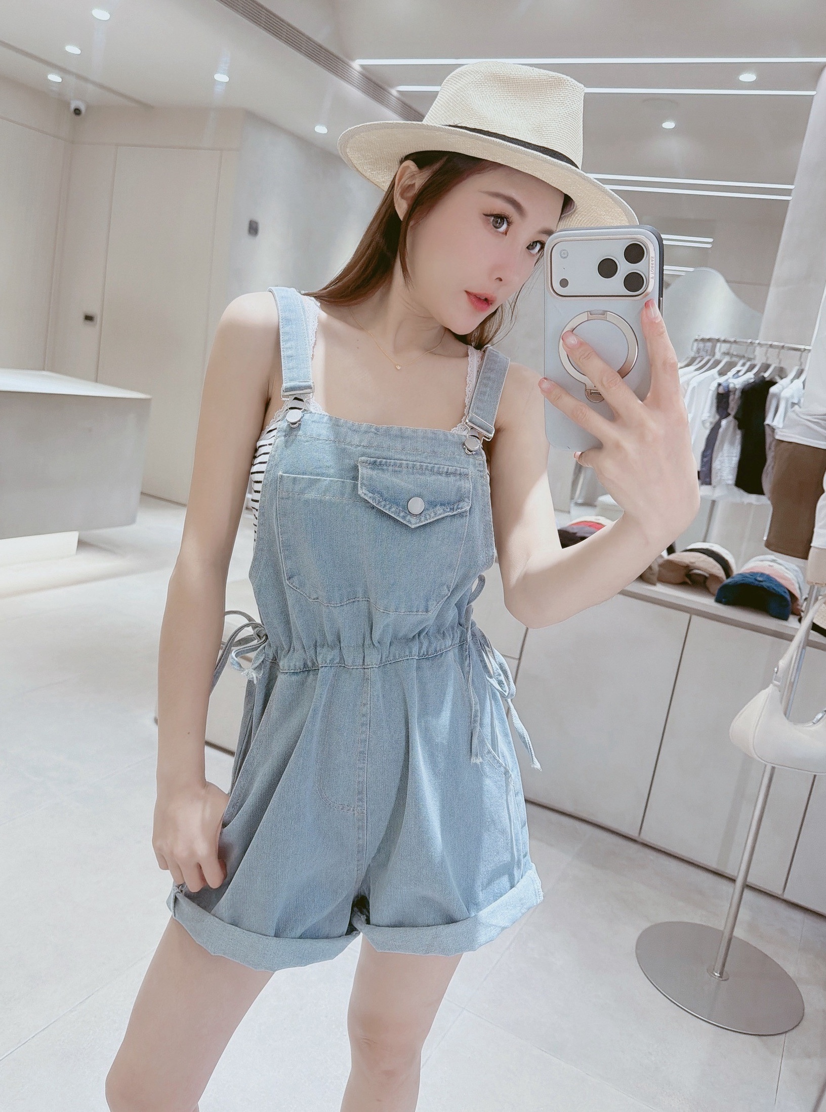 腰抽繩牛仔吊帶短褲