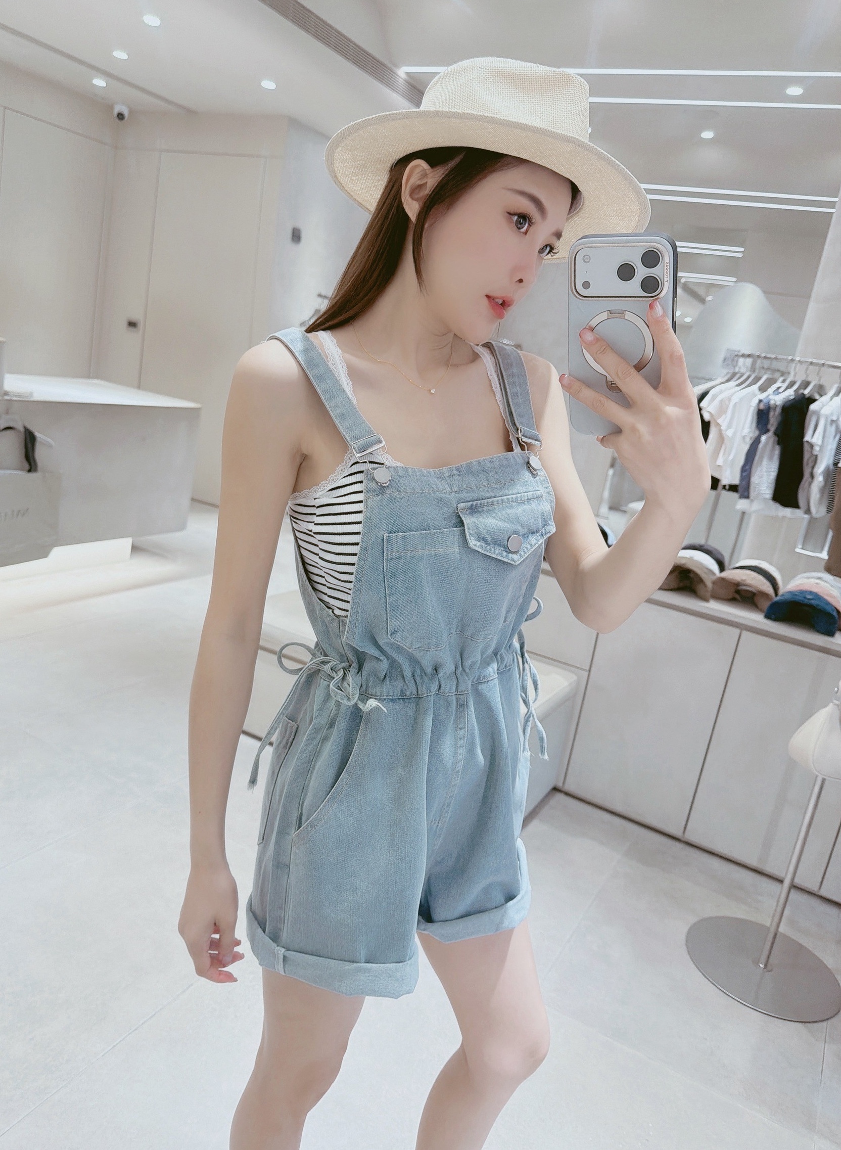 腰抽繩牛仔吊帶短褲