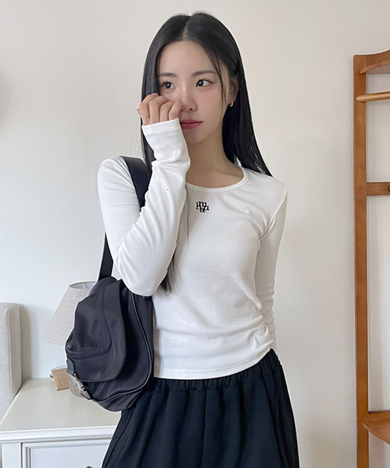 MUAHMUAH 車縫線 U領棉彈長袖T恤 MUT24111