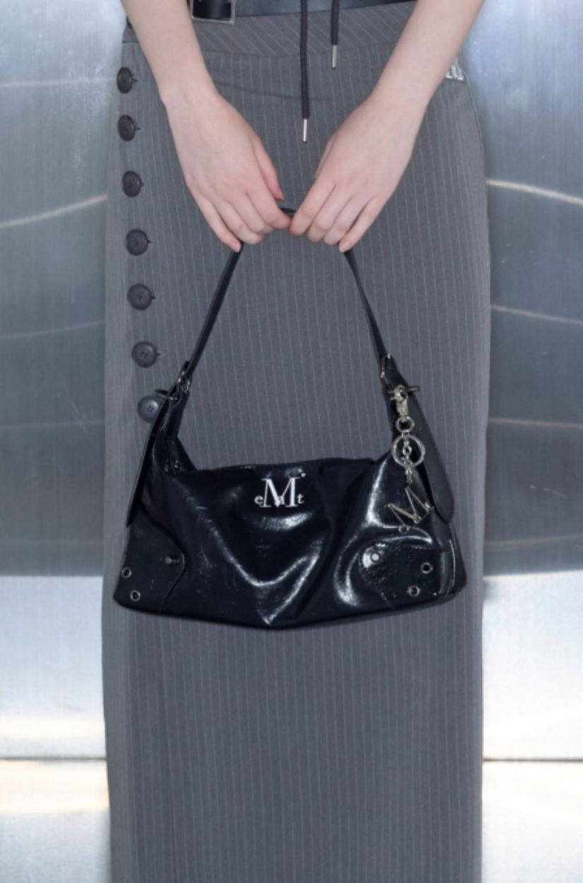 【 4/19收單 】MUCENT 金屬Logo 2-way 斜扣背包 韓國