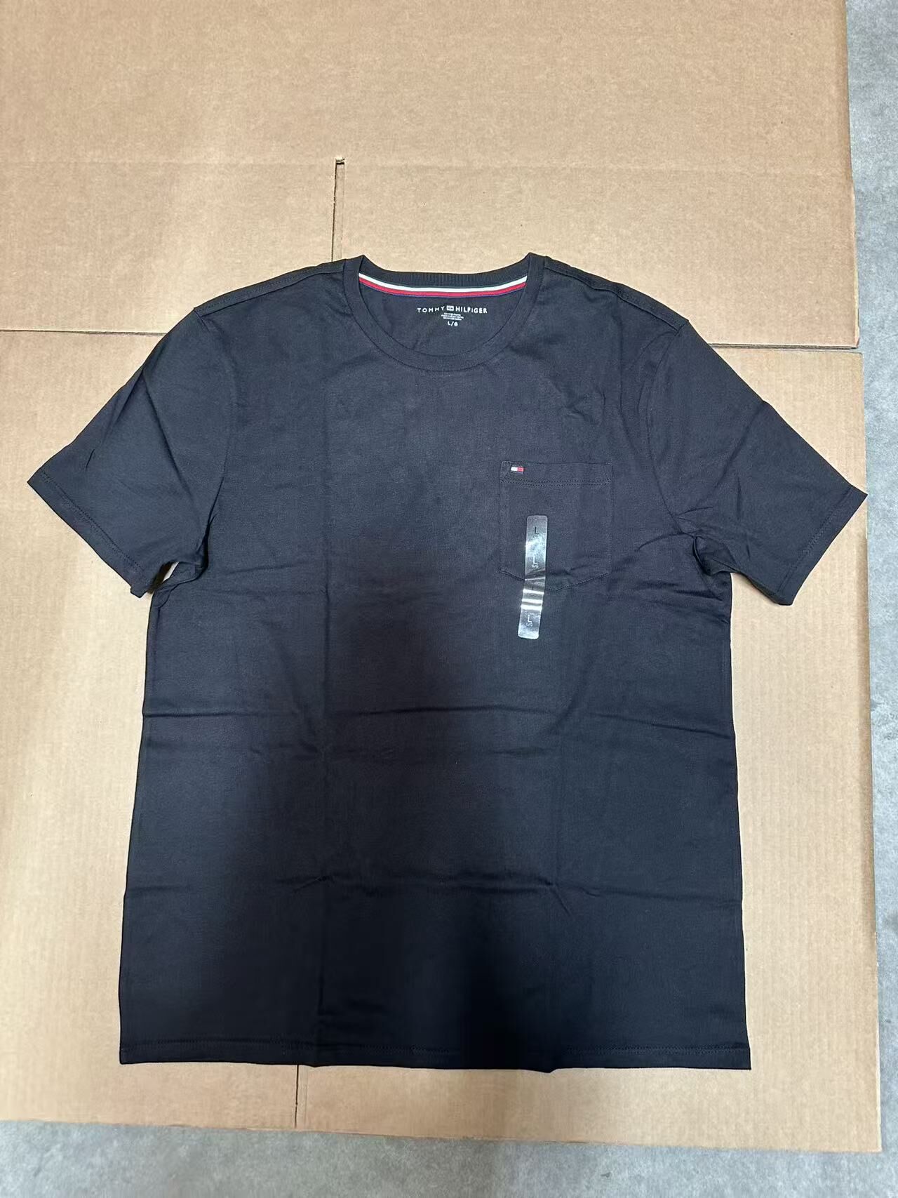 【預購】H040896 Tommy Hilfiger 男裝經典口袋標誌短袖 T-shirt