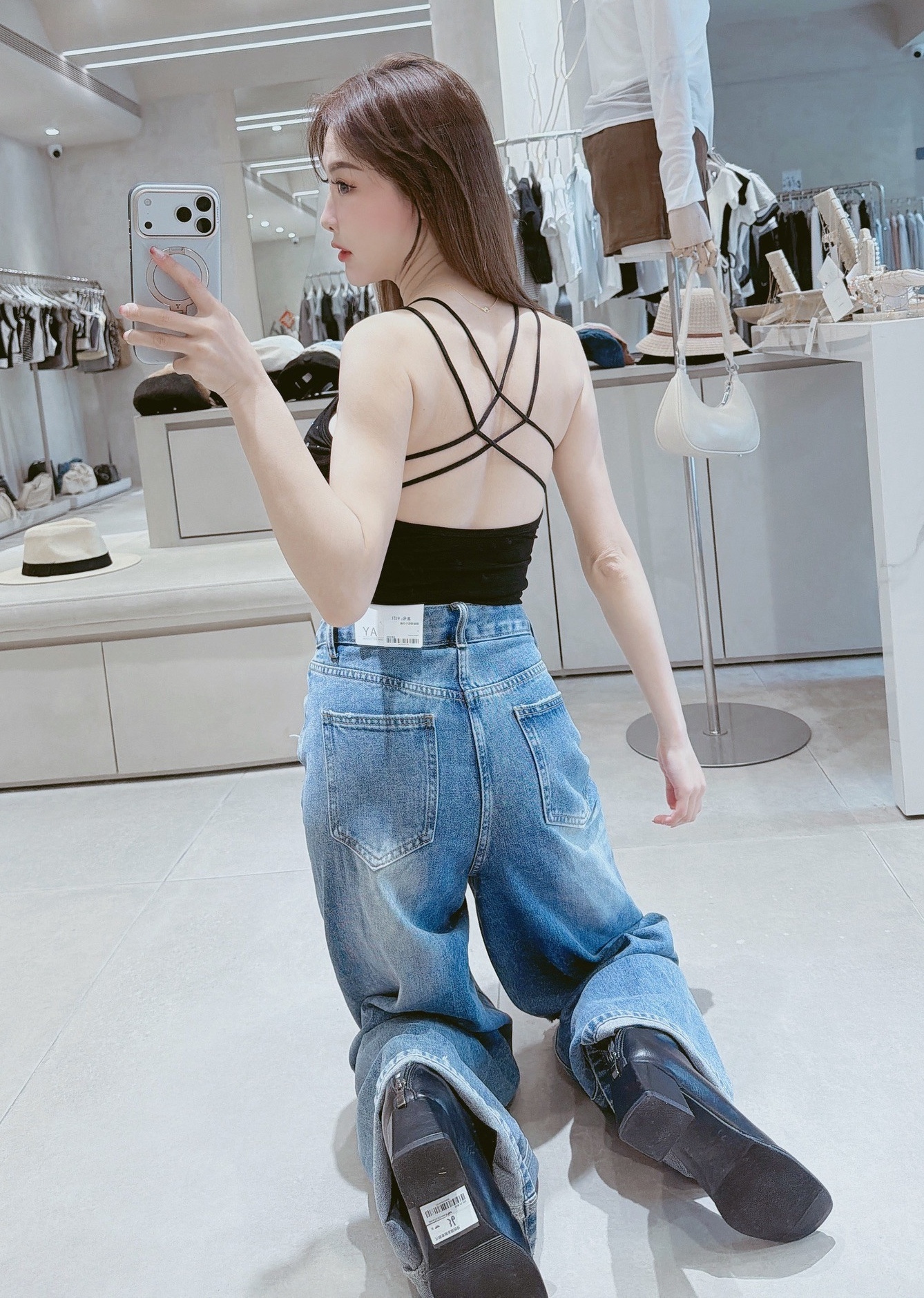 美背交叉燙鑽罩杯背心