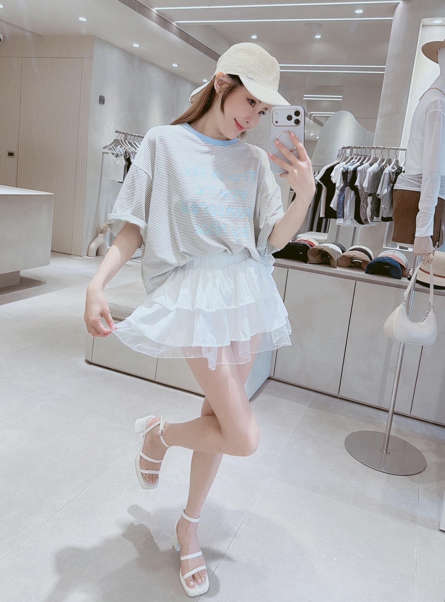 配色滾邊字母橫條棉質衣