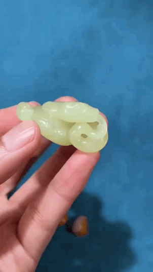 325247 和田玉黃口腰纏萬貫