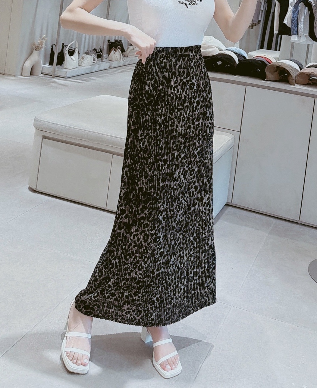 鬆緊整件壓摺豹紋直筒長裙