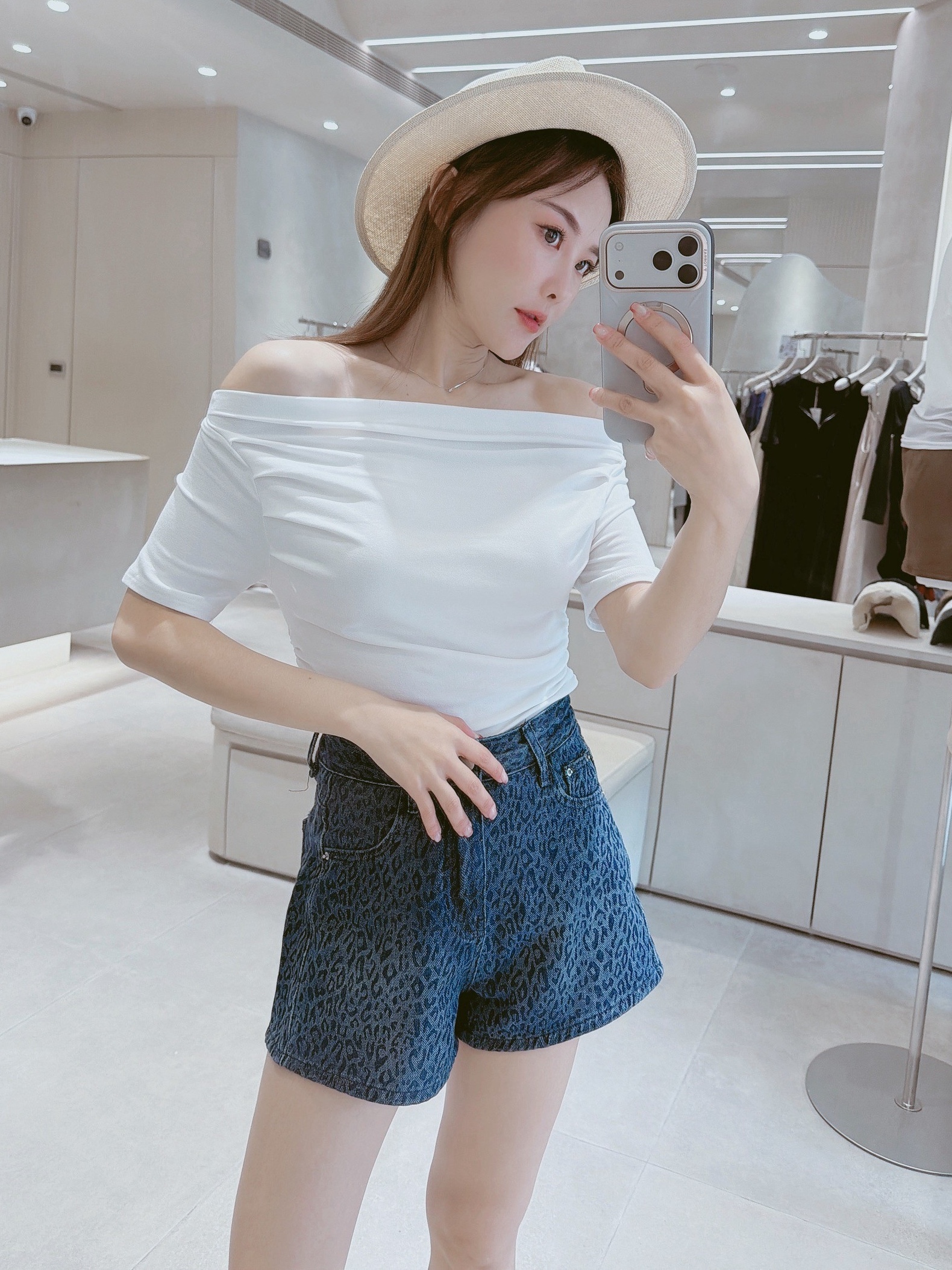 抓皺感一字領素色棉質衣