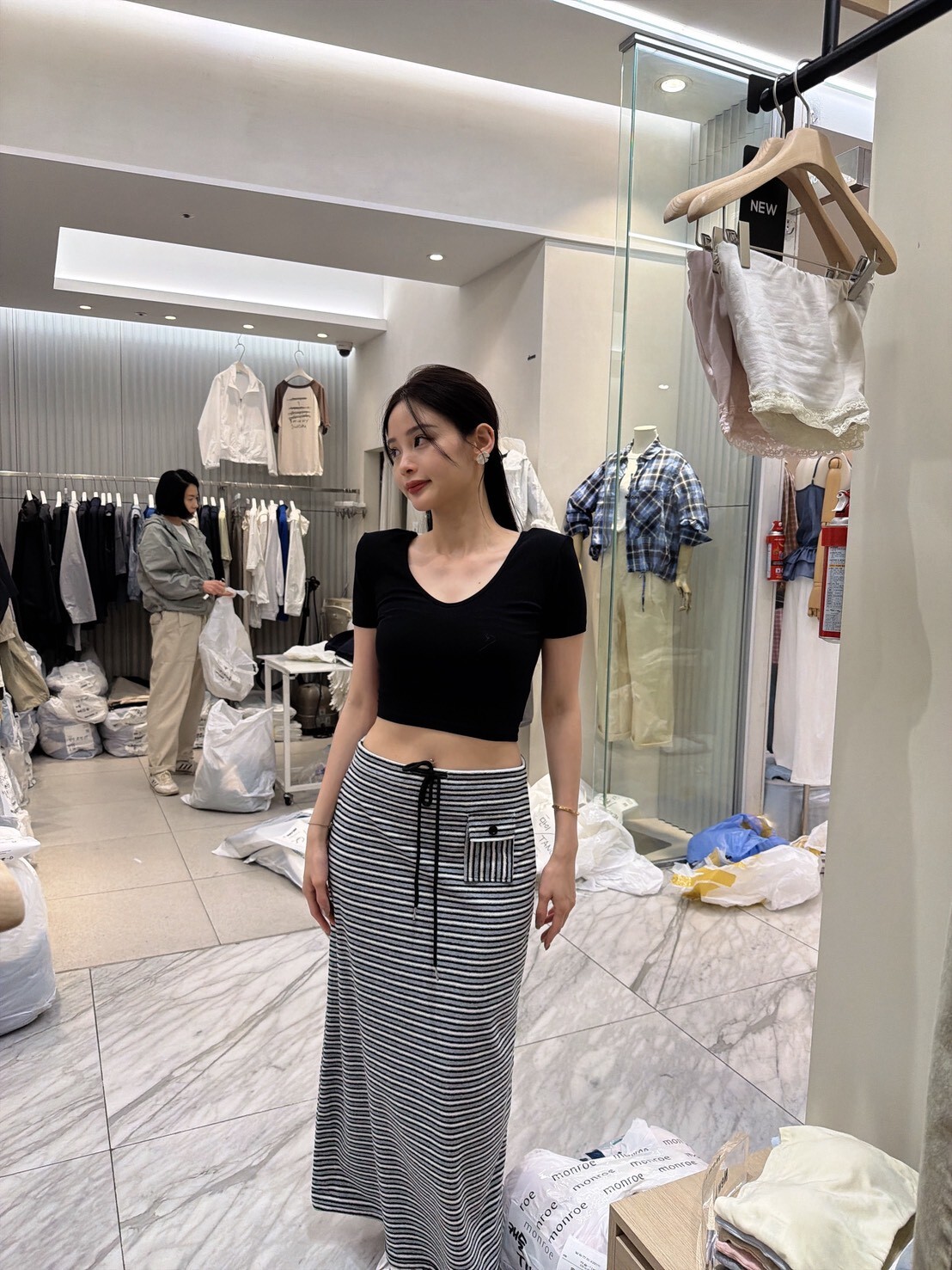 H400不顯胖條紋修身長裙