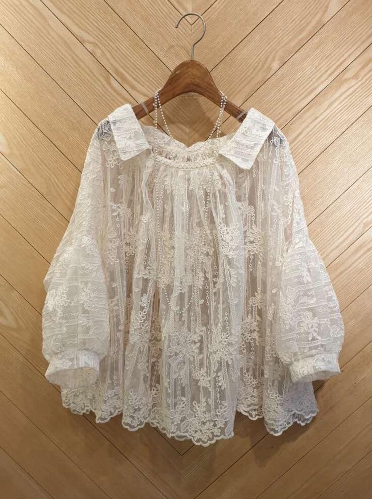 VT01 米LACE 胸 80 長23.5  $589 (一口價)