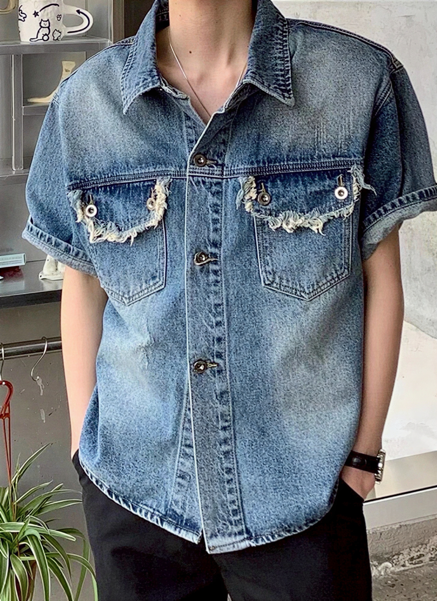 抽鬚 刷白 口袋 寬短 短袖 牛仔 襯衫