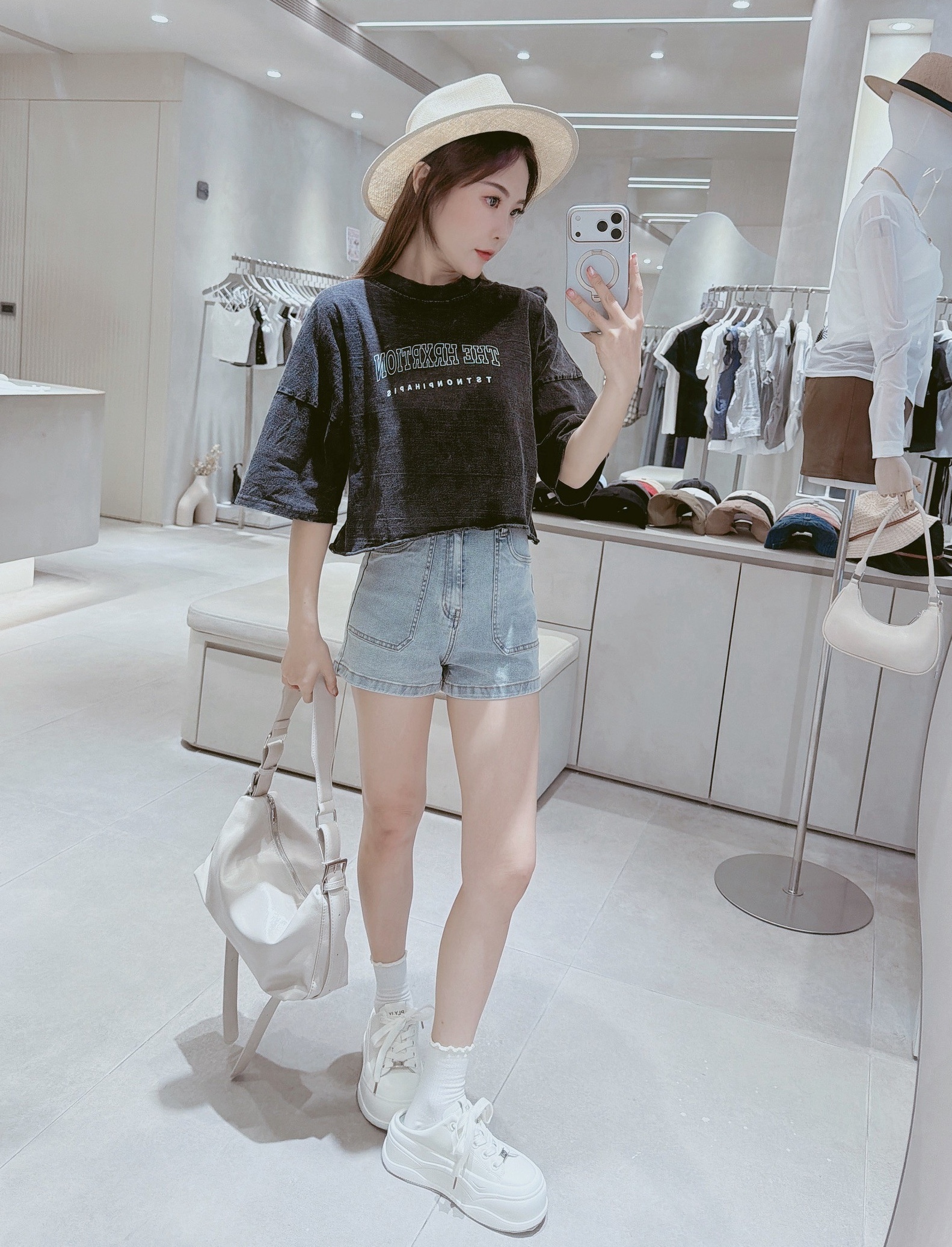 下不收邊英文字短版水洗衣