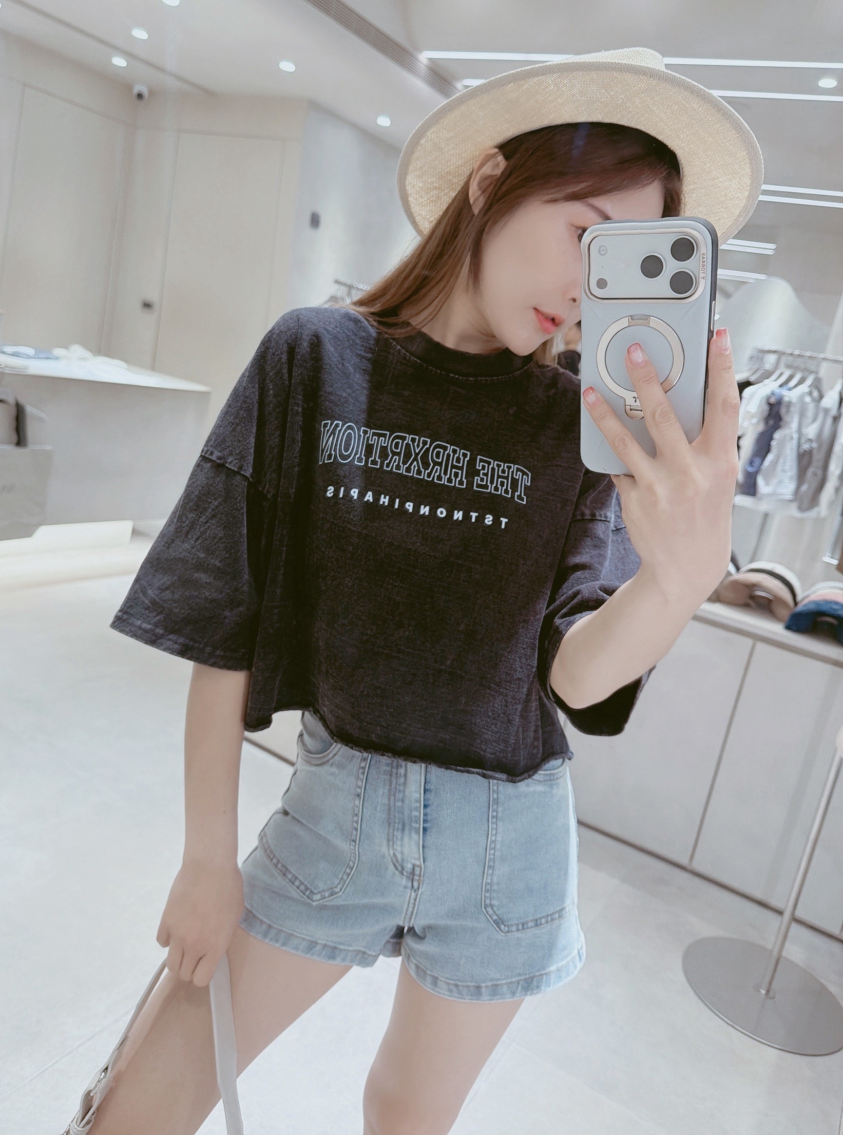 下不收邊英文字短版水洗衣